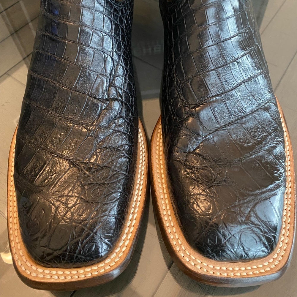 Luchesse Giant Cayman Boots and Cayman Belt